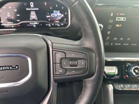 Used 2024 GMC Sierra 2500 Denali Ultimate image 8