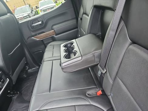 Used 2019 Chevrolet Silverado 1500 High Country w/ Technology Package image 33