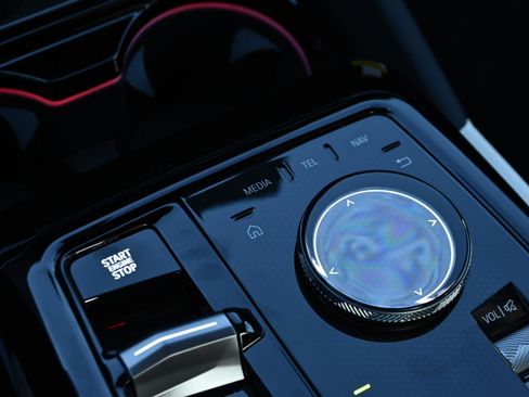 New 2026 BMW 530i w/ M Sport Package image 18