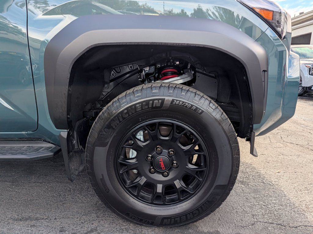 Used 2026 Toyota 4Runner TRD Off-Road Premium AWD/4WD image 2