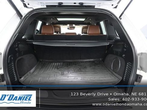 Used 2019 Jeep Grand Cherokee Summit AWD/4WD image 38