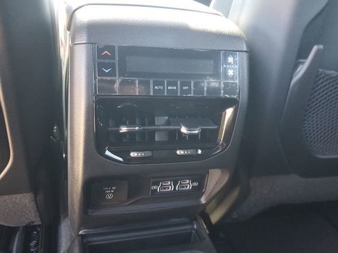 New 2025 Jeep Grand Cherokee L Altitude RWD image 11