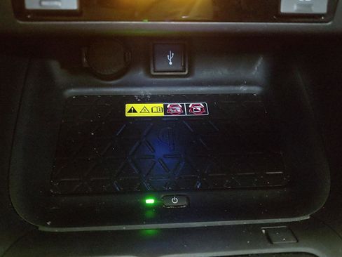 Used 2022 Toyota RAV4 XSE image 14