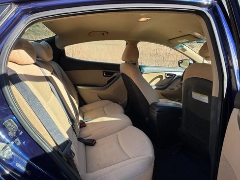 Used 2013 Hyundai Elantra GLS w/ Preferred Pkg image 10