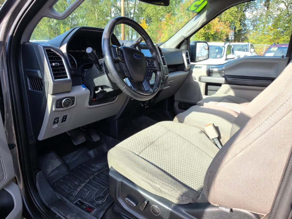 Used 2015 Ford F150 XLT w/ Equipment Group 302A Luxury AWD/4WD image 25