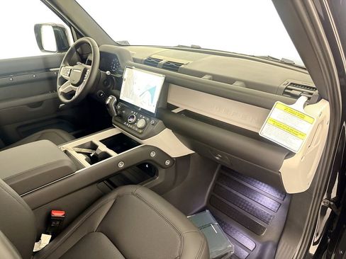 New 2026 Land Rover Defender 110 S AWD/4WD image 28