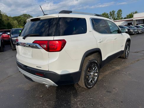 Used 2017 GMC Acadia SLT AWD/4WD image 5