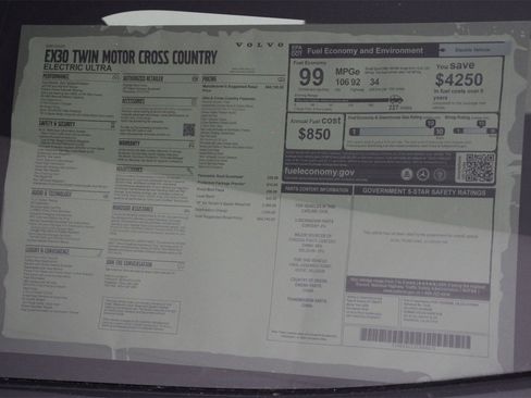 New 2026 Volvo EX30 Cross Country Ultra image 17