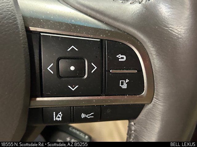Used 2017 Lexus LX 570 4WD w/ Luxury Package image 32