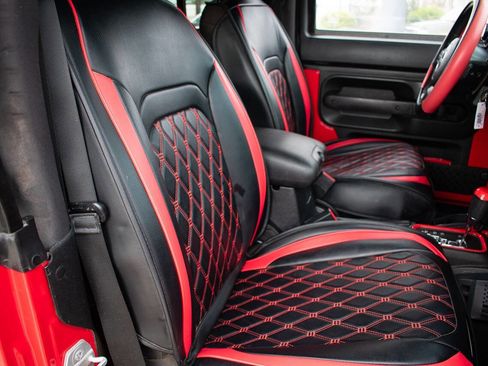 Used 2015 Jeep Wrangler Sport image 35