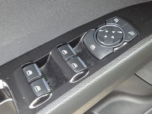 Used 2016 Ford Fusion SE FWD image 21