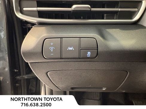 Used 2023 Hyundai Elantra SEL image 16