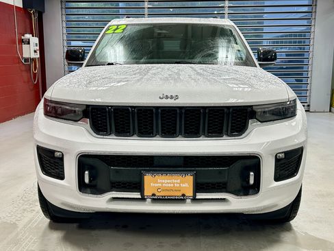 Certified 2022 Jeep Grand Cherokee L Overland w/ MOPAR Finishing Package AWD/4WD image 13