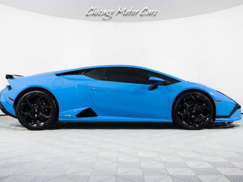 Used 2023 Lamborghini Huracan Tecnica image 9