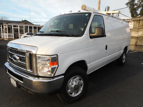 Used 2013 Ford E-350 and Econoline 350 Super Duty w/ Commercial Cargo Van Pkg image 4