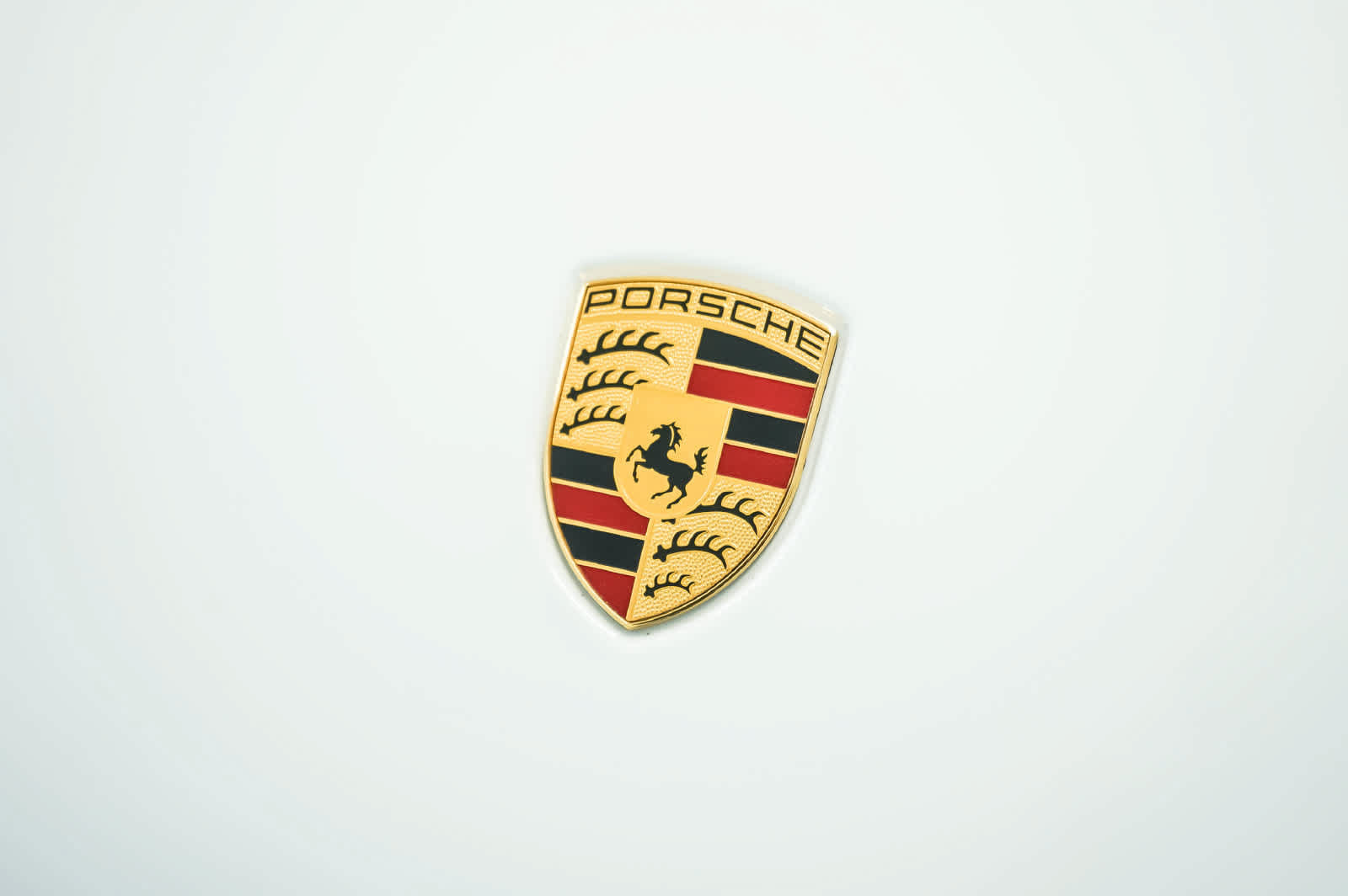 Certified 2026 Porsche Macan AWD/4WD image 17