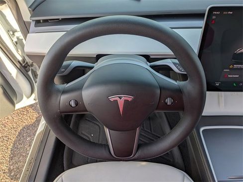 Used 2022 Tesla Model 3 Performance image 25