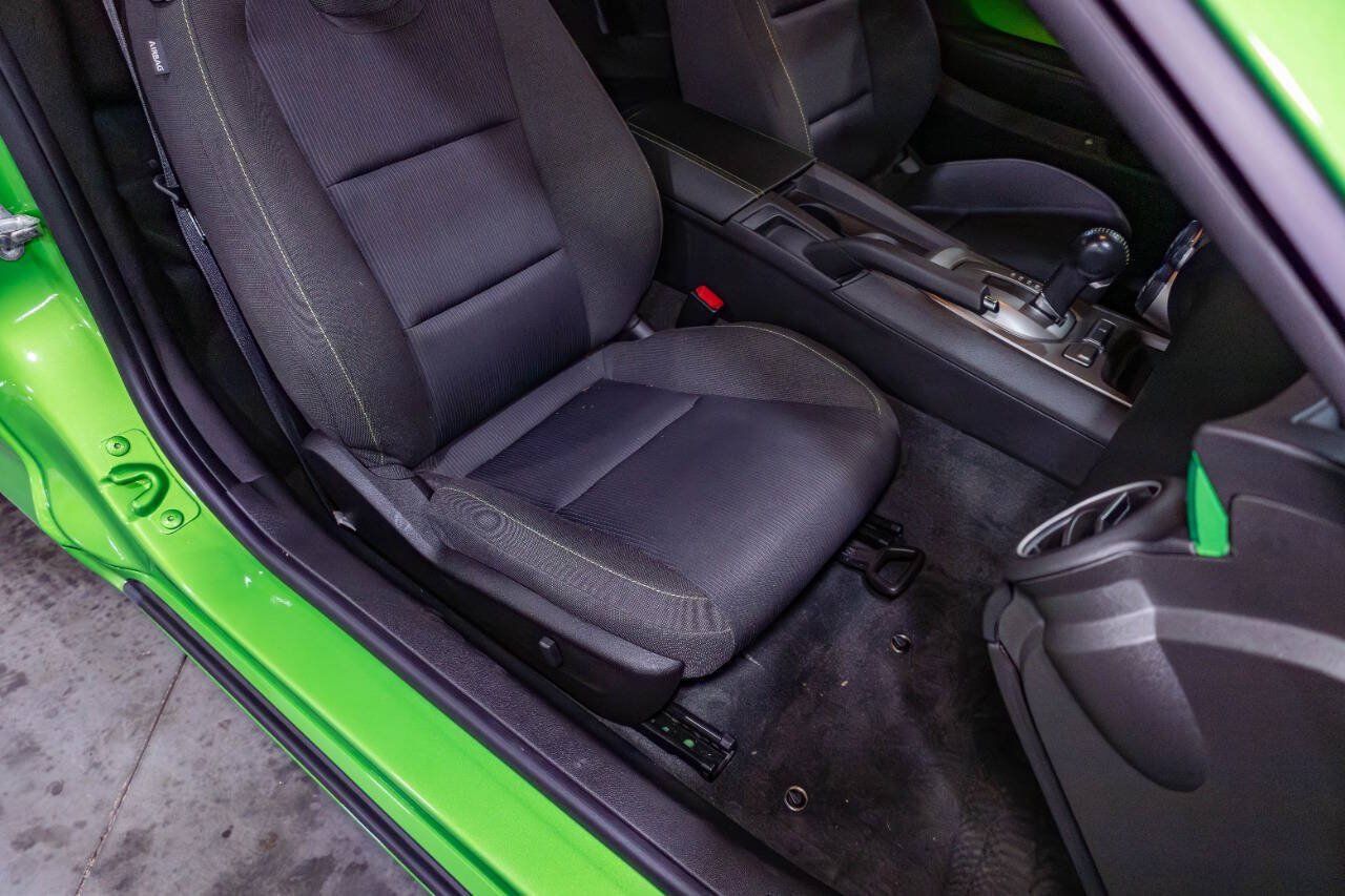 Used 2010 Chevrolet Camaro LT RWD image 33