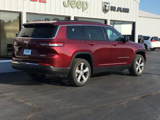 Certified 2025 Jeep Grand Cherokee L Limited w/ Luxury Tech Group II AWD/4WD image 3