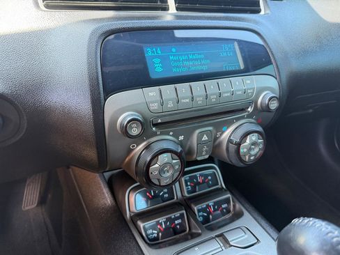 Used 2011 Chevrolet Camaro LT RWD image 20