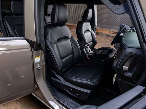 Used 2026 Ford Bronco Outer Banks AWD/4WD image 30
