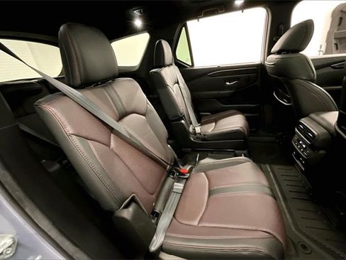 Used 2025 Honda Pilot Black Edition image 24