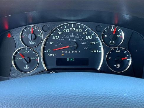New 2026 Chevrolet Express 2500 image 15