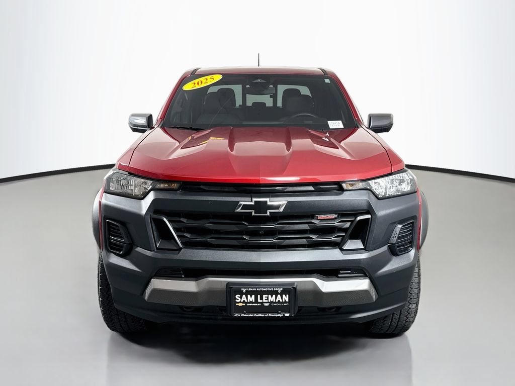 Used 2025 Chevrolet Colorado Trail Boss AWD/4WD image 2