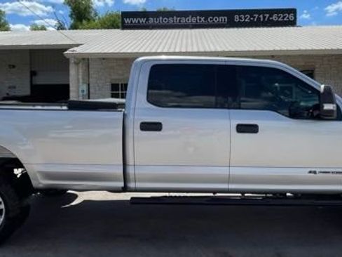 Used 2019 Ford F250 XLT AWD/4WD image 8
