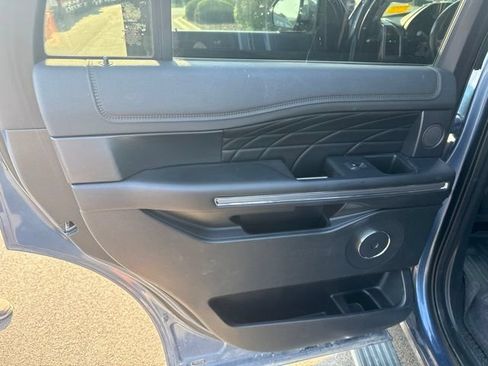 Used 2019 Ford Expedition Platinum AWD/4WD image 23
