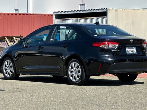 Used 2023 Toyota Corolla LE FWD image 6