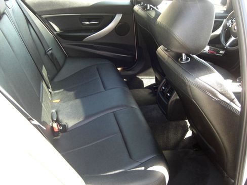 Used 2014 BMW 320i Sedan RWD image 15