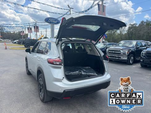 Used 2024 Nissan Rogue SV AWD/4WD image 27