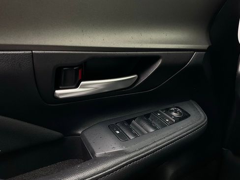 Used 2025 Toyota Grand Highlander FWD image 22