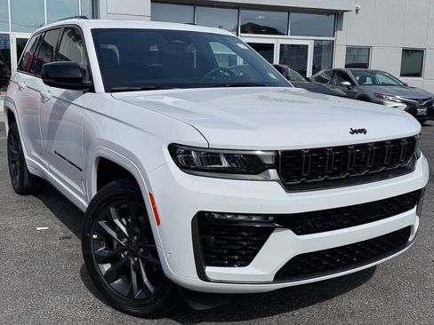 New 2026 Jeep Grand Cherokee Limited AWD/4WD image 1