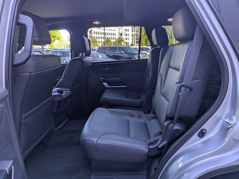 Used 2024 Toyota Sequoia Platinum AWD/4WD image 28