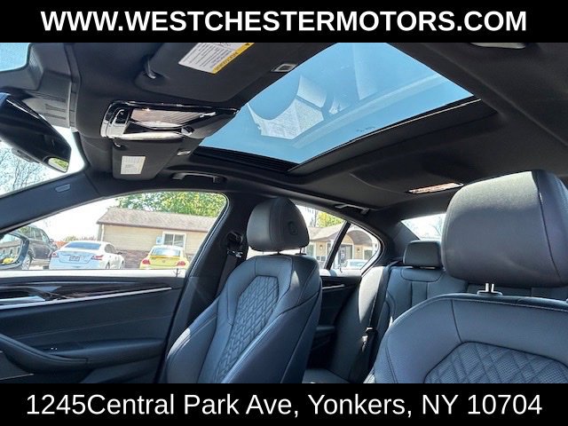 Used 2021 BMW 530i xDrive w/ M Sport Package AWD/4WD image 11