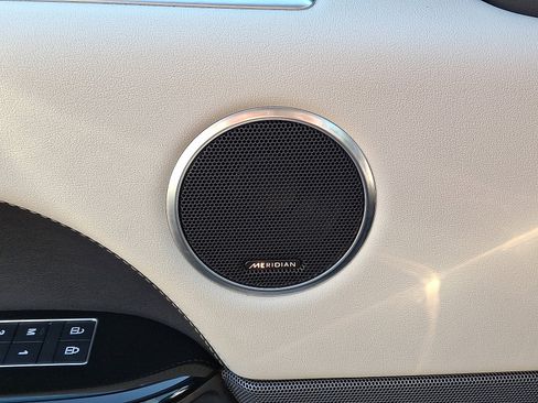 Used 2022 Land Rover Range Rover Sport HSE Silver Edition image 24