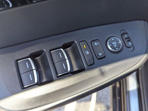 Used 2025 Acura ADX A-Spec image 16