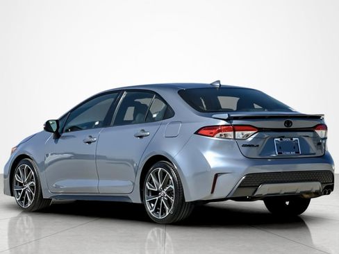 Certified 2021 Toyota Corolla SE FWD image 3