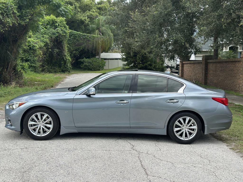 Used 2015 INFINITI Q50 Premium w/ Navigation Package RWD image 2