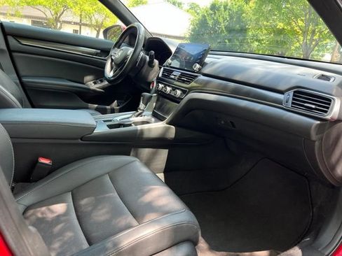 Used 2019 Honda Accord Sport image 22