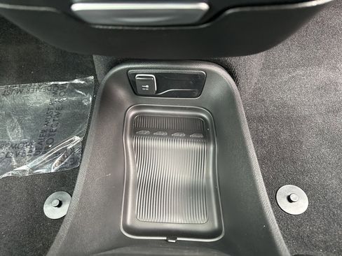 New 2026 Chrysler Pacifica Select image 29