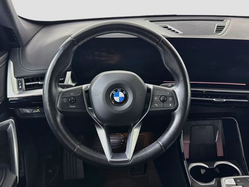 Used 2025 BMW X1 xDrive28i AWD/4WD image 17