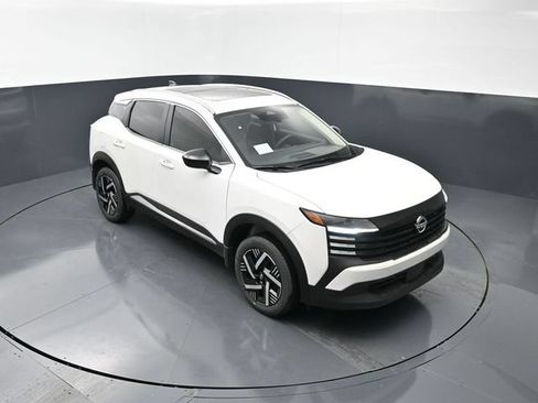 New 2026 Nissan Kicks SV w/ SV Premium Package AWD/4WD image 19