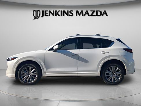 Used 2022 MAZDA CX-5 Signature image 4