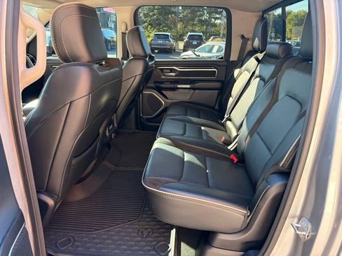 Used 2022 RAM 1500 Laramie AWD/4WD image 13