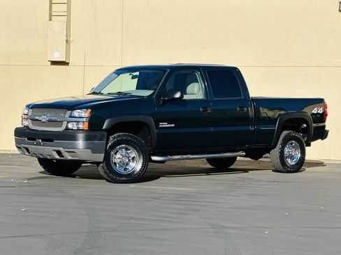 Used 2004 Chevrolet Silverado 2500 4x4 Crew Cab image 4