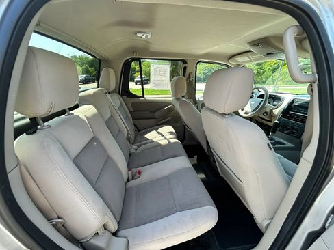 Used 2007 Ford Explorer Sport Trac XLT RWD image 13