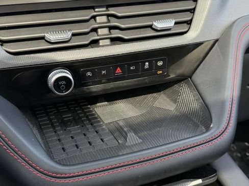 Used 2025 Ford Explorer ST AWD/4WD image 30